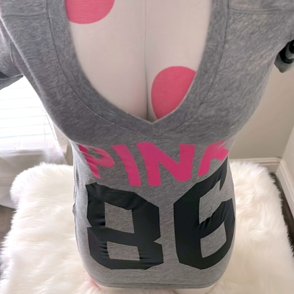 Victoria’s Secret PINK T-Shirt “PINK 86”Like New Excellent Condition - Picture 4 of 7